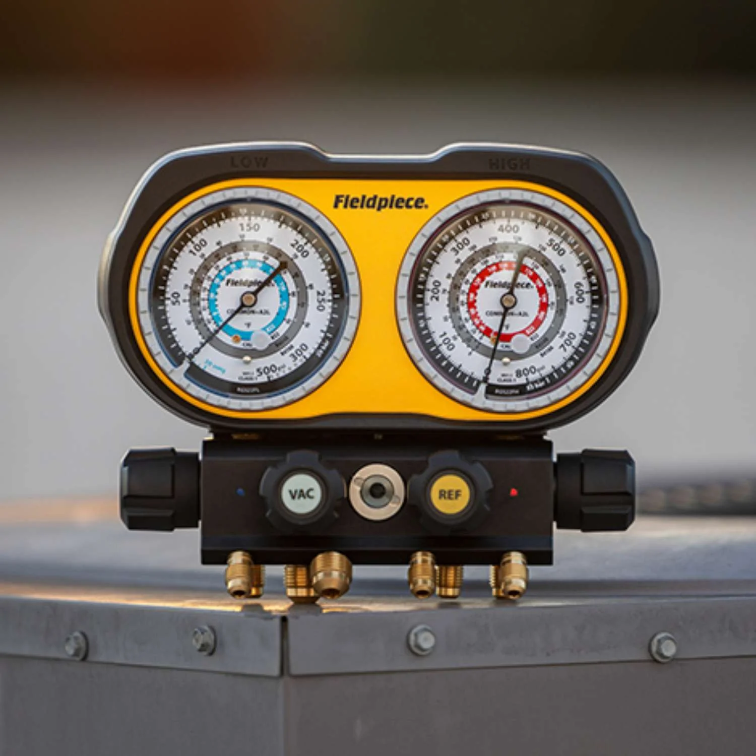 Fieldpiece 4 Port Analogue Manifold Gauge - Image 4
